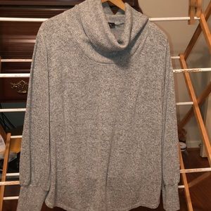 2XW Gray Sweater